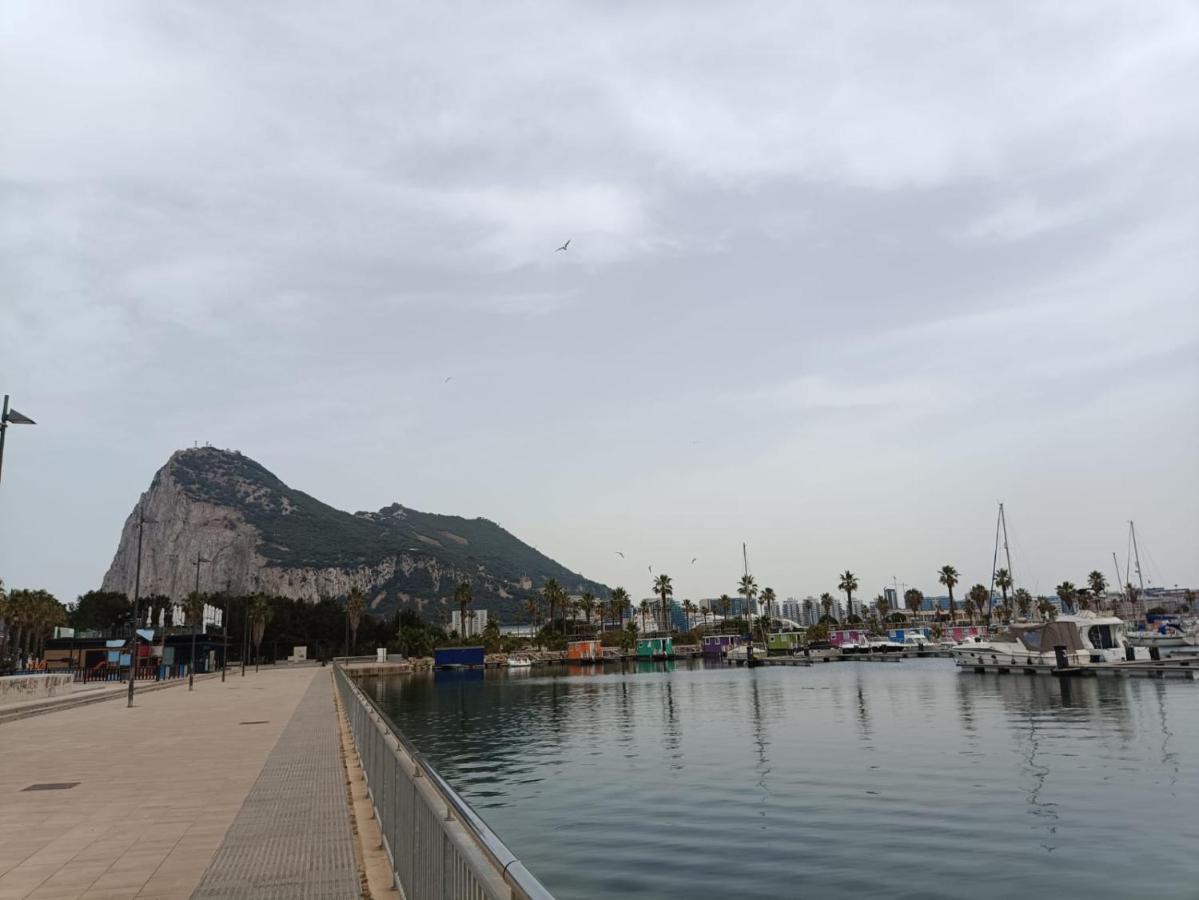 Ferienwohnung Vistas A 3 Paises Y 2 Continentes 1º Linea De Playa A 5 Minutos De Gibraltar La Línea de la Concepción Exterior foto